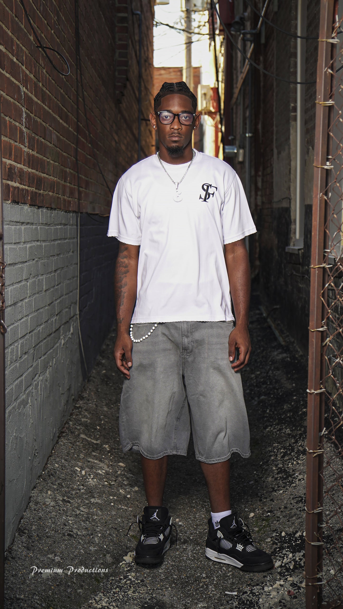 STREETWEAR TEE
